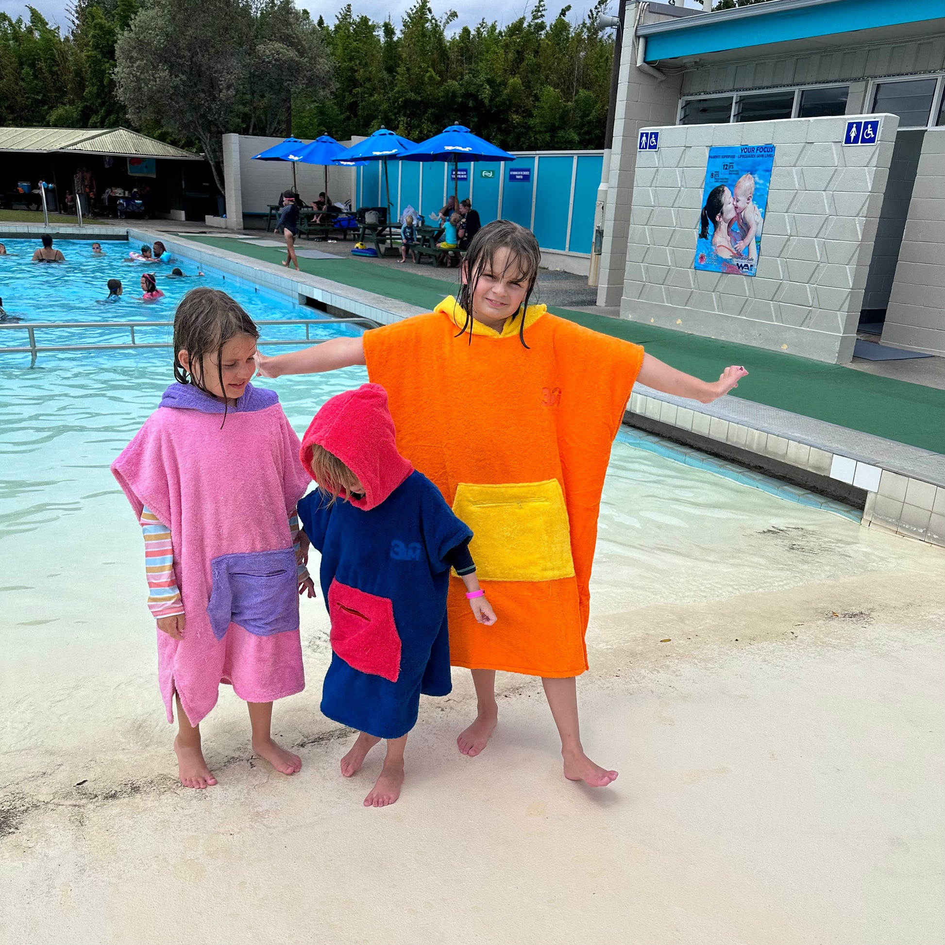 100% Cotton Thick Hooded Poncho Towel - Pink/Purple